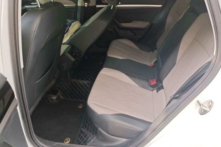 Used Volkswagen Lavida 2023 1.5L Automatic 5 Million Edition Left Rear Seat