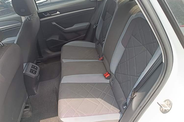 Used Volkswagen Lavida 2023 1.5L Automatic De Yi Edition Left Rear Seat