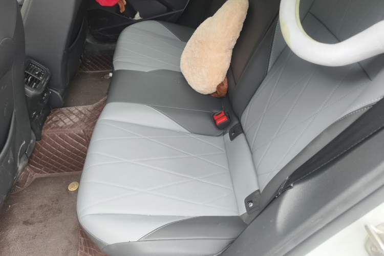 Used Volkswagen Lavida 2023 1.5L Automatic 5 Million Edition Left Rear Seat