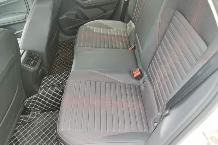 Used Volkswagen Lavida 2023 280TSI DSG Starry Sky Deluxe Edition Left Rear Seat