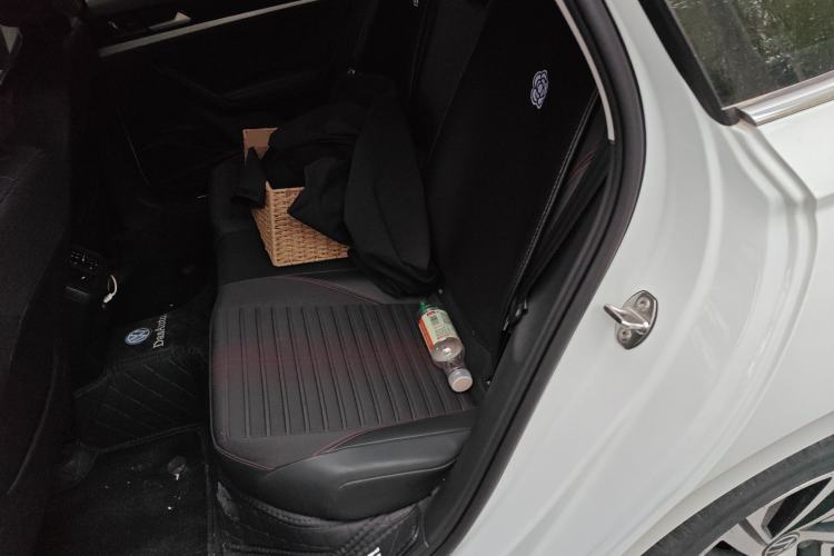 Used Volkswagen Lavida 2023 300TSI DSG Starry Full-Comfort Edition Left Rear Seat