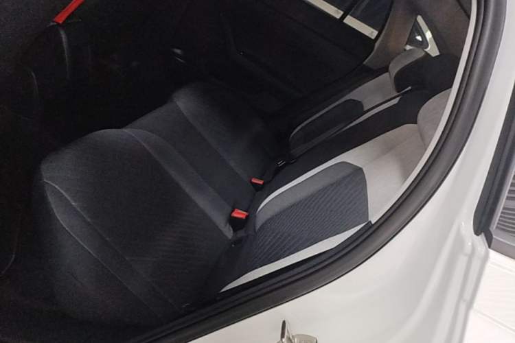 Used Volkswagen Lavida 2023 New Sharp 1.5L Automatic Excellent New Edition Left Rear Seat