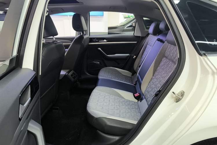 Used Volkswagen Lavida 2023 280TSI DSG Full-Comfort Edition Left Rear Seat