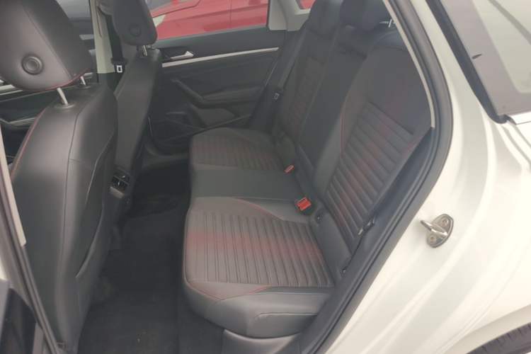 Used Volkswagen Lavida 2023 280TSI DSG Starry Sky Deluxe Edition Left Rear Seat
