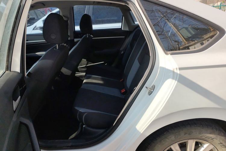 Used Volkswagen Lavida 2023 Revised 1.5L Automatic DeYi Edition Left Rear Seat