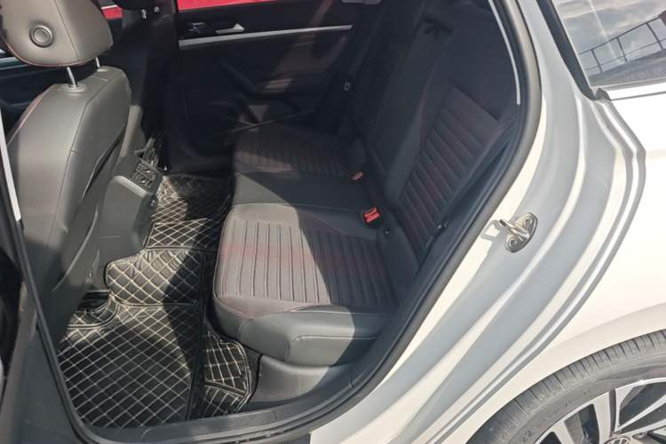 Used Volkswagen Lavida 2023 300TSI DSG Starry Full-Comfort Edition Left Rear Seat