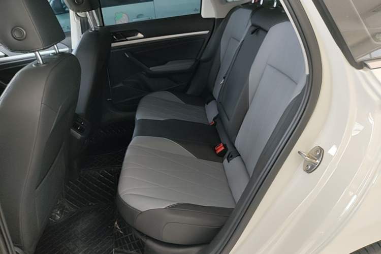Used Volkswagen Lavida 2023 Revised Version 1.5L Automatic 5 Millionth Edition Left Rear Seat