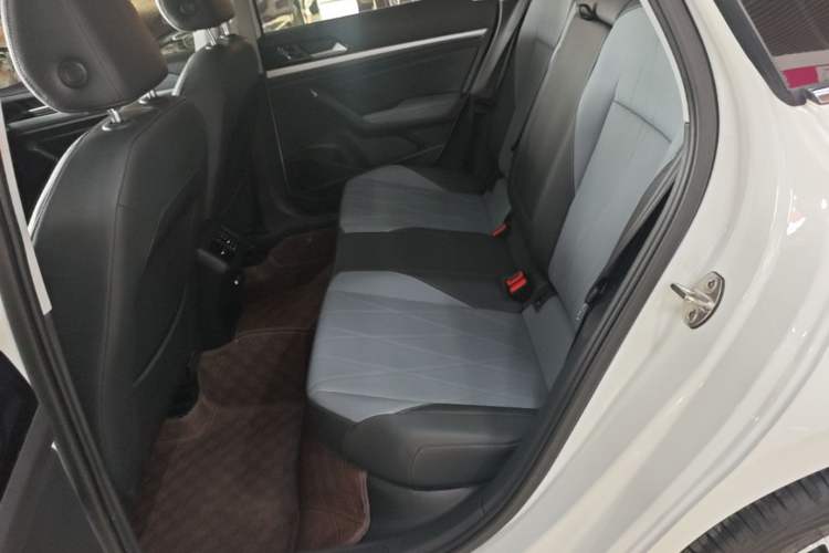 Used Volkswagen Lavida 2023 Revised Version 1.5L Automatic 5 Millionth Edition Left Rear Seat
