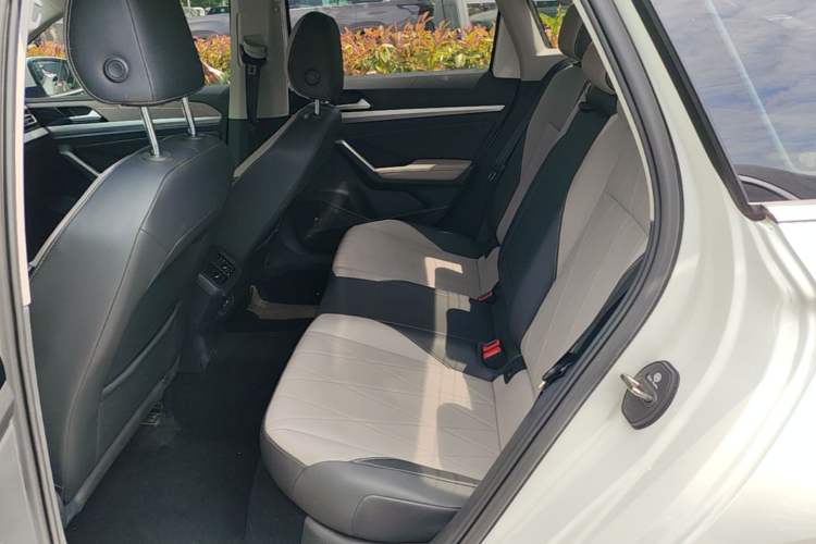 Used Volkswagen Lavida 2023 1.5L Automatic 5 Million Edition Left Rear Seat