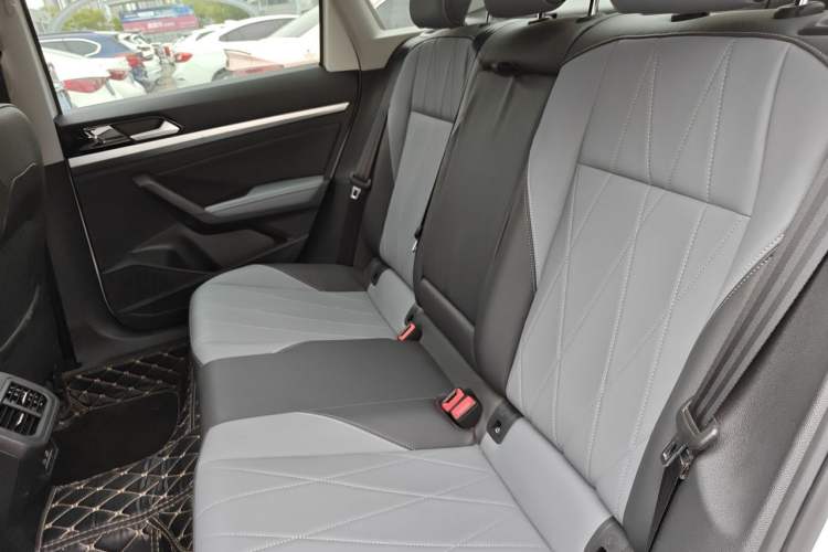 Used Volkswagen Lavida 2023 1.5L Automatic 5 Million Edition Left Rear Seat