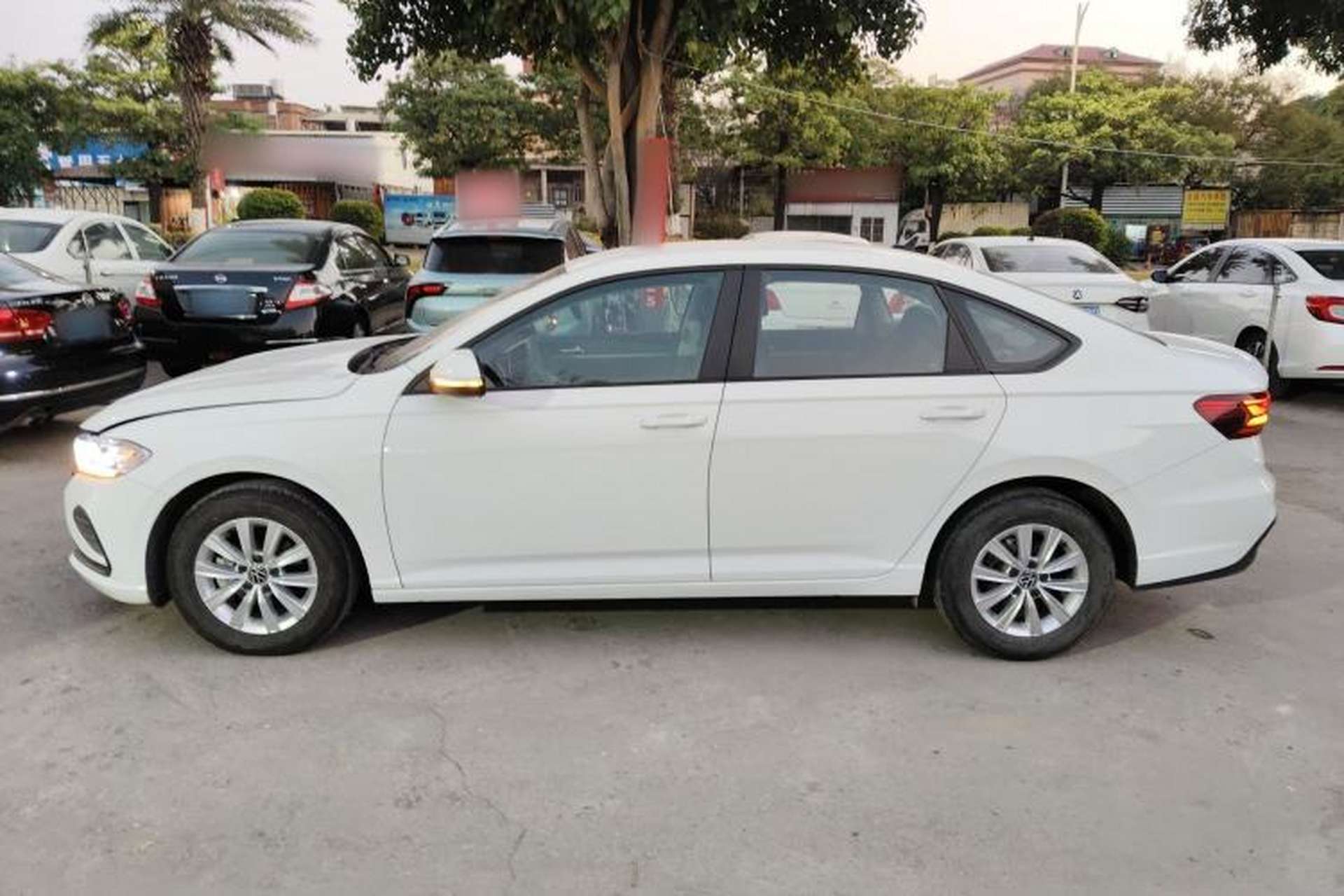 Used Volkswagen Lavida 2023 1.5L Automatic De Yi Edition Left Side