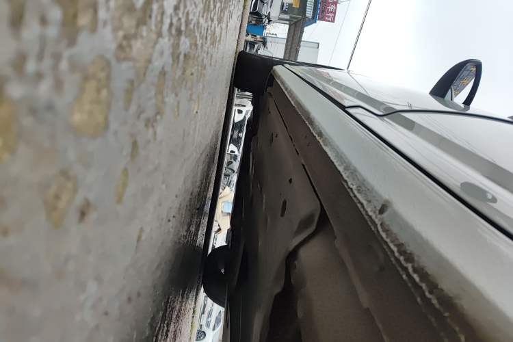 Used Volkswagen Lavida 2023 280TSI DSG Full-Comfort Edition Left Side Sill