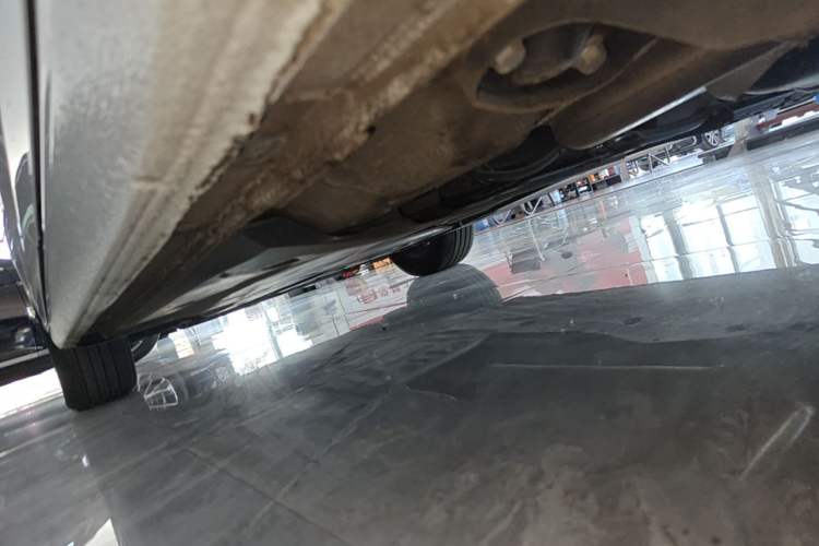 Used Volkswagen Lavida 2023 280TSI DSG Full-Comfort Edition Left Side Sill