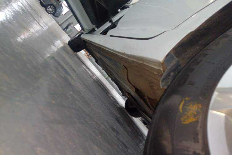 Used Volkswagen Lavida 2023 1.5L Automatic De Yi Edition Left Side Sill