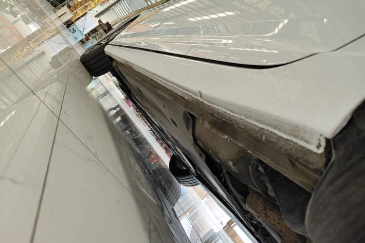 Used Volkswagen Lavida 2023 1.5L Automatic 5 Million Edition Left Side Sill