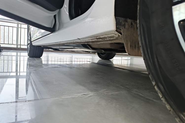 Used Volkswagen Lavida 2023 1.5L Automatic 5 Million Edition Left Side Sill
