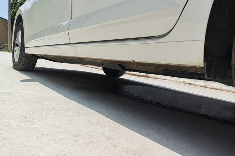 Used Volkswagen Lavida 2023 New Rui 1.5L Automatic New Yi Edition Left Side Sill