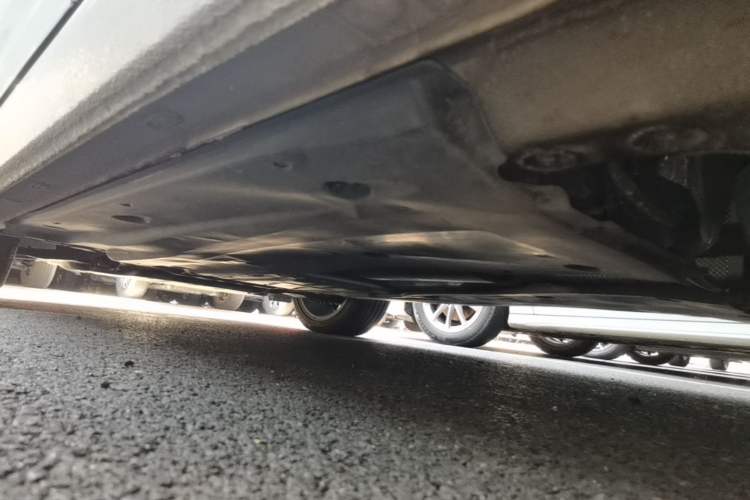 Used Volkswagen Lavida 2023 300TSI DSG Starry Full-Comfort Edition Left Side Sill