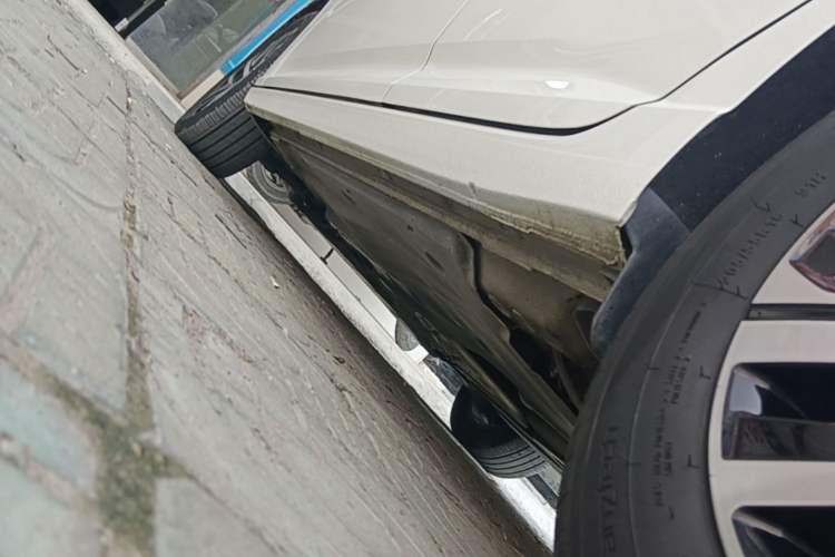 Used Volkswagen Lavida 2023 Revised Version 1.5L Automatic 5 Millionth Edition Left Side Sill