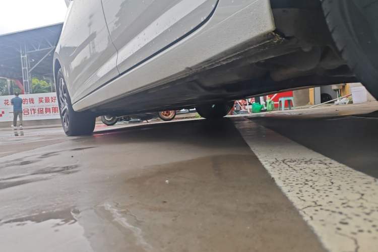 Used Volkswagen Lavida 2023 280TSI DSG Full-Comfort Edition Left Side Sill