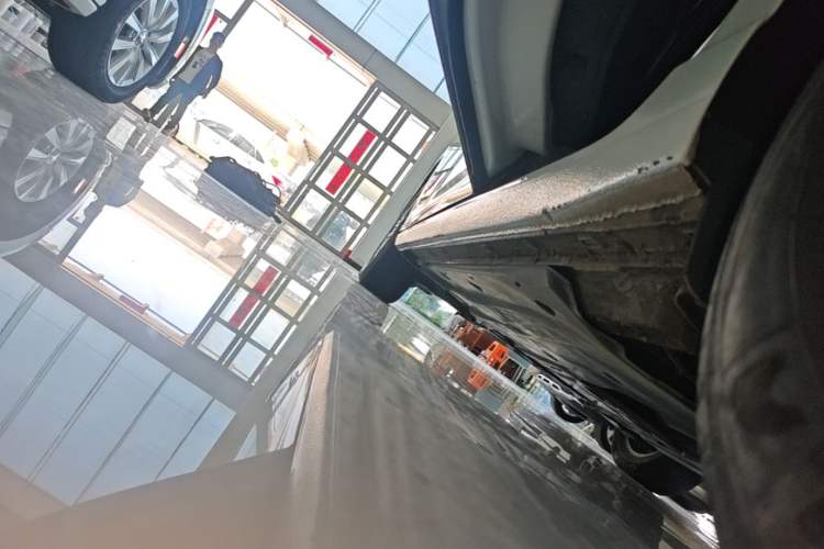Used Volkswagen Lavida 2023 Revised 1.5L Automatic DeYi Edition Left Side Sill