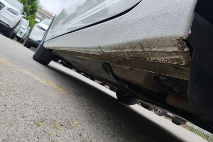 Used Volkswagen Lavida 2023 1.5L Automatic 5 Million Edition Left Side Sill