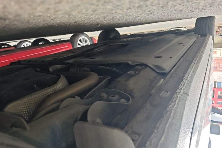 Used Volkswagen Lavida 2023 300TSI DSG Starry Full-Comfort Edition Left Side Sill