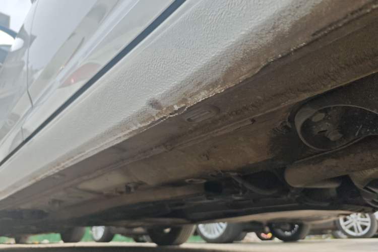 Used Volkswagen Lavida 2023 Revised 1.5L Automatic DeYi Edition Left Side Sill