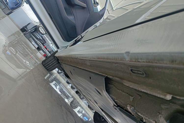 Used Volkswagen Lavida 2023 New Sharp 1.5L Automatic New Wish Edition Left Side Sill