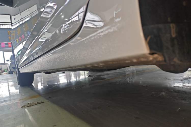 Used Volkswagen Lavida 2023 1.5L Automatic De Yi Edition Left Side Sill