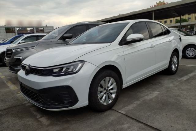 Volkswagen Lavida 2023 New Sharp 1.5L Manual New Comfort Edition usata