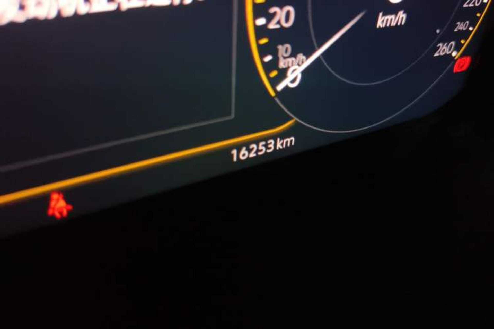 Used Volkswagen Lavida 2023 300TSI DSG Starry Sky Leading Edition Odometer Close Up