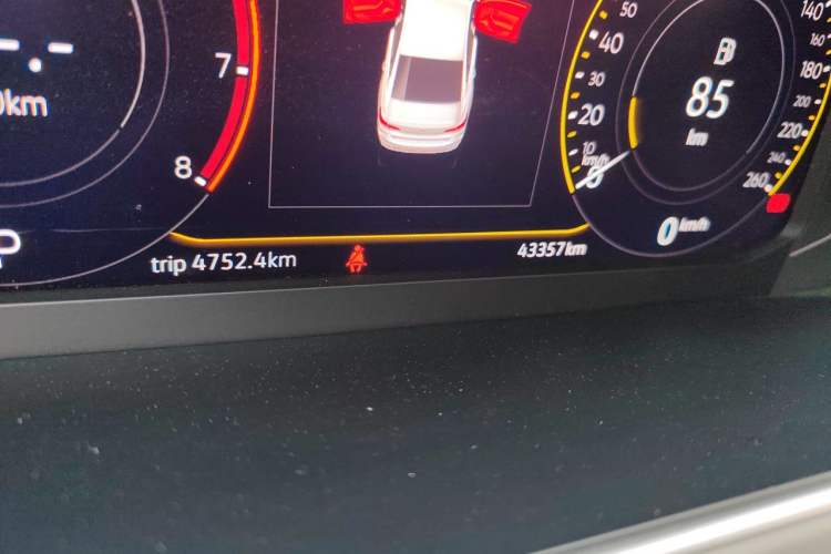 Used Volkswagen Lavida 2023 1.5L Automatic 5 Million Edition Odometer Close Up