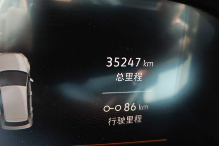 Used Volkswagen Lavida 2023 300TSI DSG Full-Comfort Edition Odometer Close Up