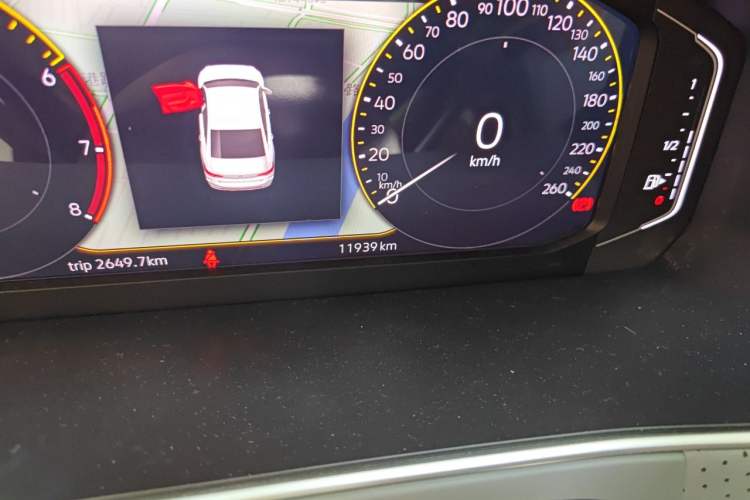 Used Volkswagen Lavida 2023 Revised Version 1.5L Automatic Starry Sky Edition – 5 Million Units Odometer Close Up