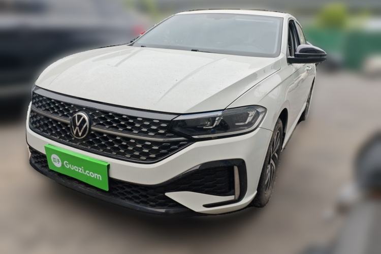 Used Volkswagen Lavida 2023 280TSI DSG Starry Sky Deluxe Edition Guazi used car, China used car export, Used car for sale, Used  cars, Cheapest cars for sale
