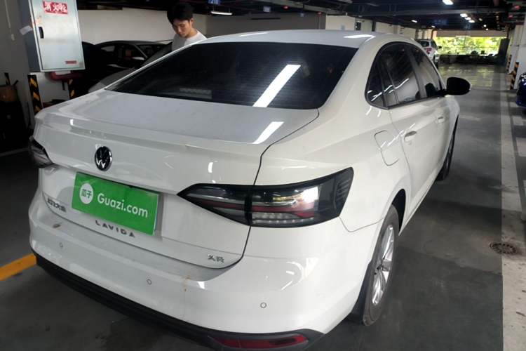 Used Volkswagen Lavida 2023 New Sharp 1.5L Manual New Comfort Edition Rear Right 45 Deg