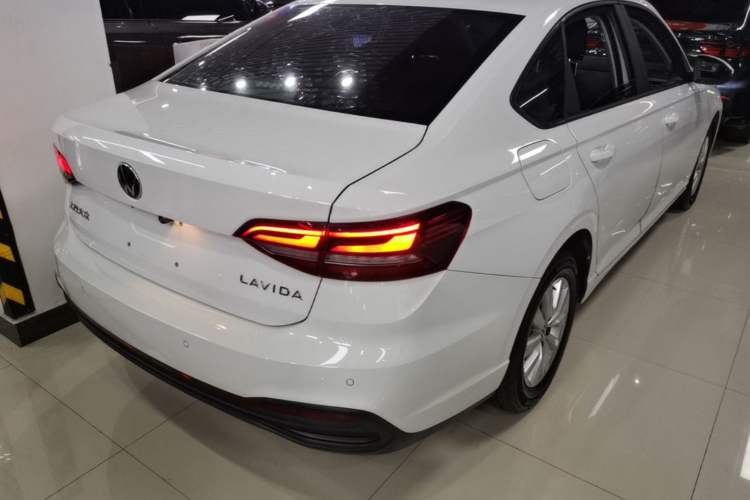 Used Volkswagen Lavida 2023 1.5L Automatic De Yi Edition Rear Right 45 Deg