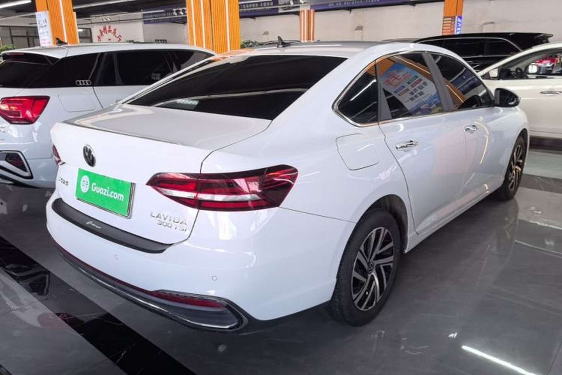 Used Volkswagen Lavida 2023 300TSI DSG Full-Comfort Edition Rear Right 45 Deg