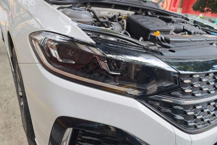 Used Volkswagen Lavida 2023 Revised Version 1.5L Automatic 5 Millionth Edition Right Front Headlight