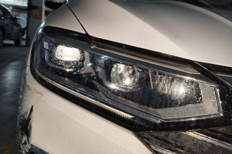 Used Volkswagen Lavida 2023 1.5L Automatic 5 Million Edition Right Front Headlight