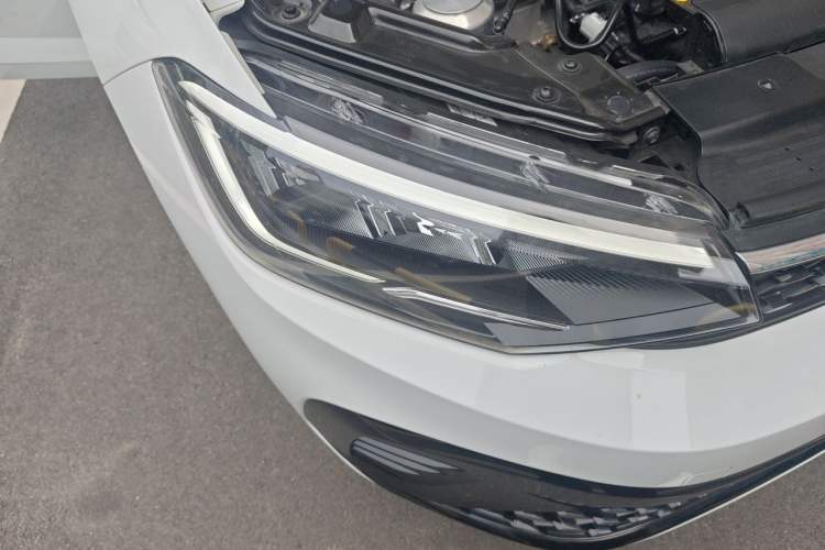 Used Volkswagen Lavida 2023 New Sharp 1.5L Automatic Excellent New Edition Right Front Headlight