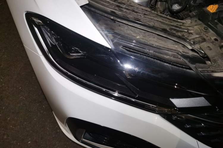 Used Volkswagen Lavida 2023 Revised Version 1.5L Automatic Starry Sky Edition – 5 Million Units Right Front Headlight