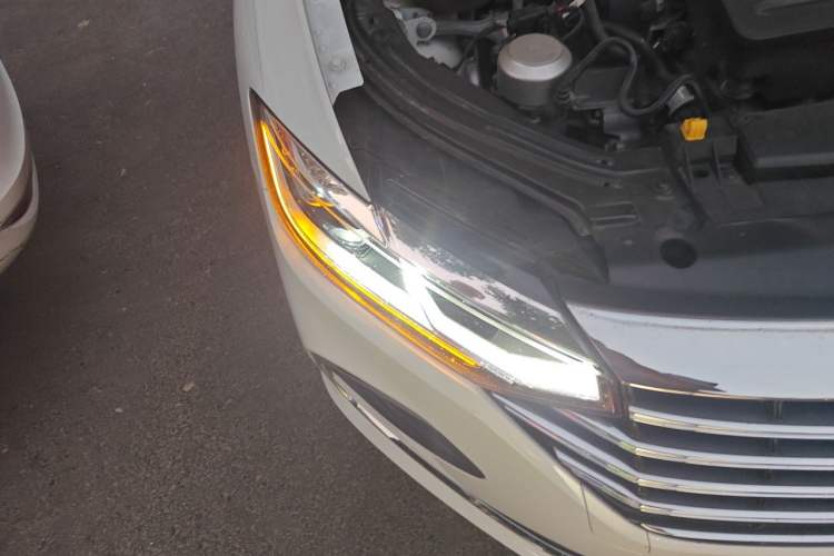 Used Volkswagen Lavida 2023 1.5L Automatic 5 Million Edition Right Front Headlight