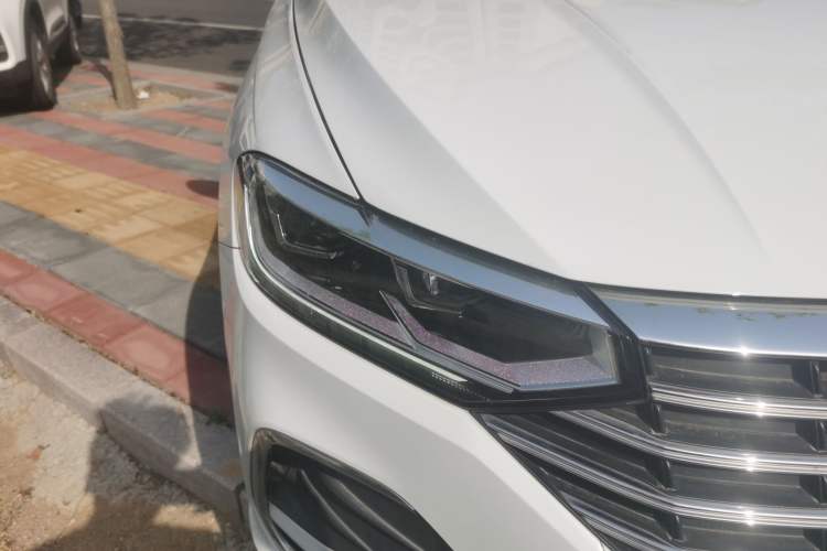 Used Volkswagen Lavida 2023 300TSI DSG Full-Comfort Edition Right Front Headlight