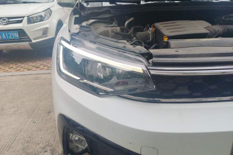 Used Volkswagen Lavida 2023 New Sharp 1.5L Automatic Excellent New Edition Right Front Headlight