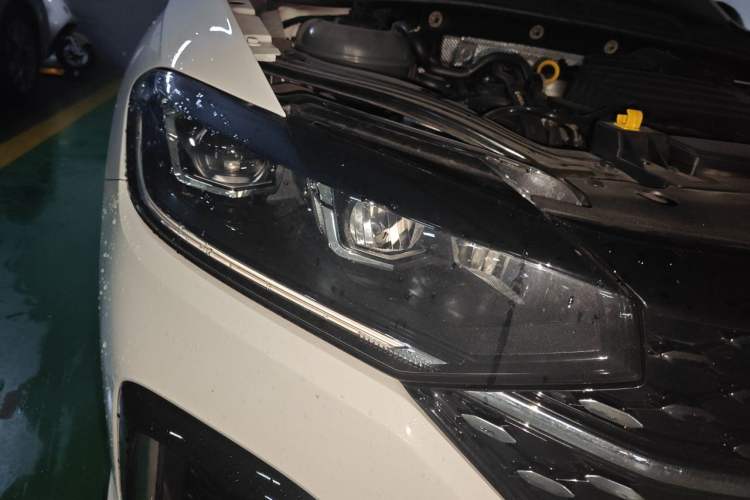 Used Volkswagen Lavida 2023 280TSI DSG Starry Sky Deluxe Edition Right Front Headlight
