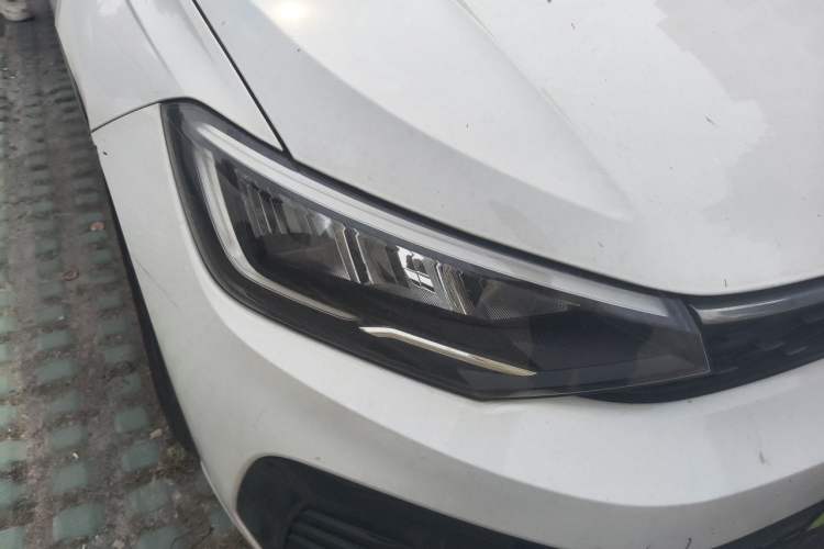 Used Volkswagen Lavida 2023 New Rui 1.5L Automatic New Yi Edition Right Front Headlight