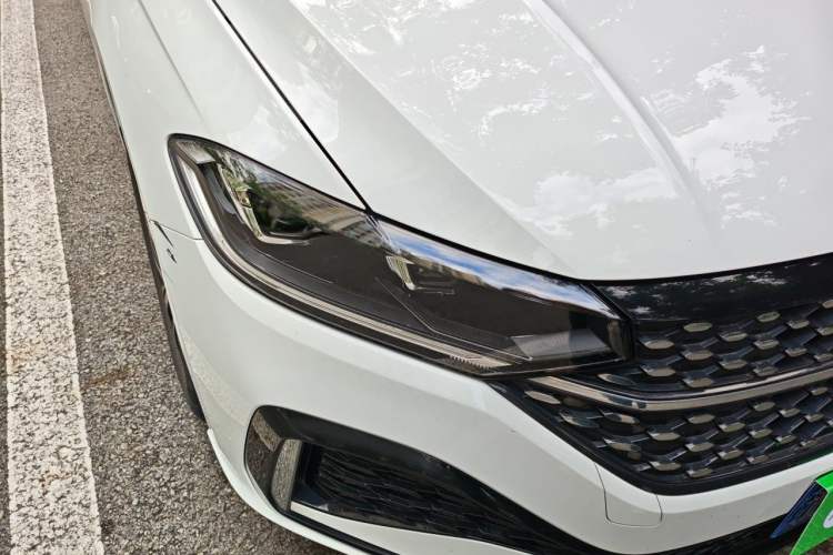 Used Volkswagen Lavida 2023 300TSI DSG Starry Full-Comfort Edition Right Front Headlight
