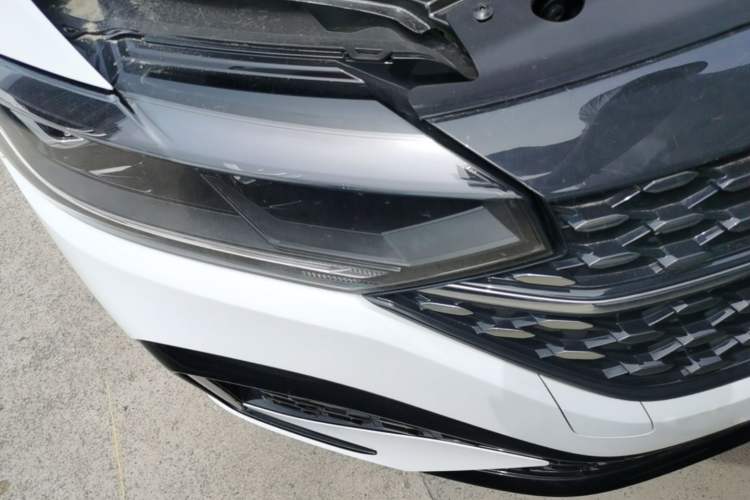Used Volkswagen Lavida 2023 280TSI DSG Starry Sky Deluxe Edition Right Front Headlight